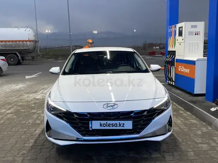 Hyundai Avante 2021 года за 11 500 000 тг. в Алматы – фото 2