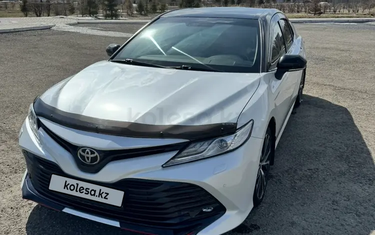 Toyota Camry 2020 года за 15 500 000 тг. в Усть-Каменогорск
