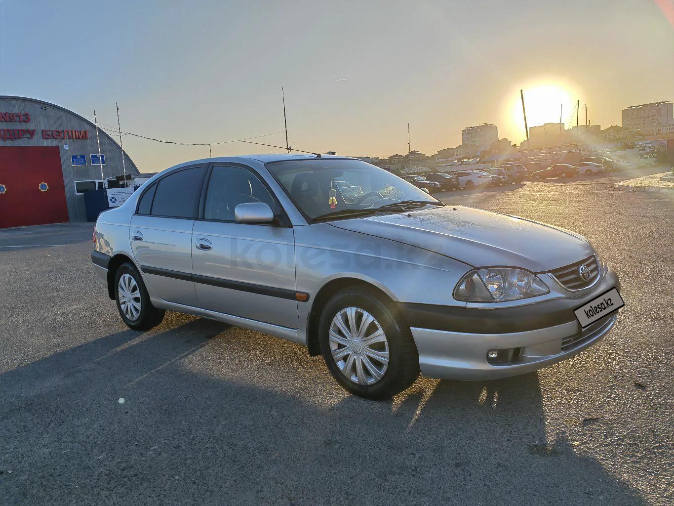 Toyota Avensis 1998 г.