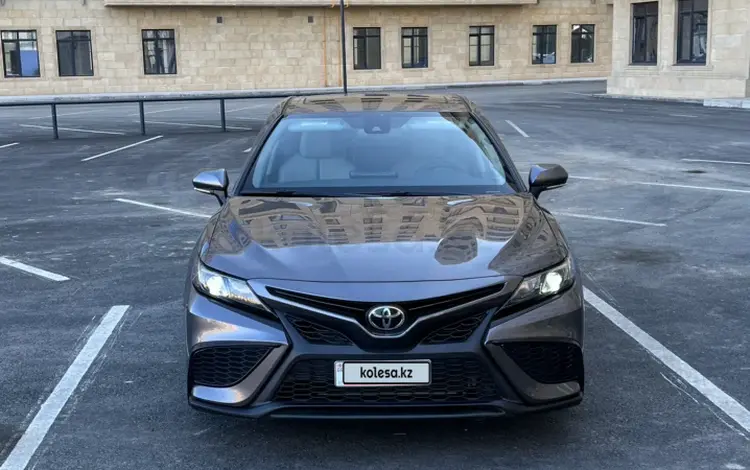 Toyota Camry 2022 годаүшін9 800 000 тг. в Атырау