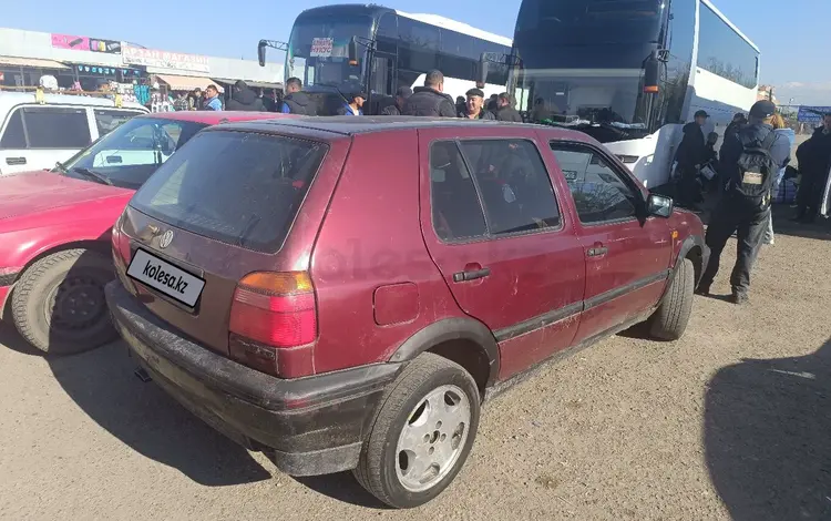 Volkswagen Golf 1994 годаүшін1 200 000 тг. в Алматы