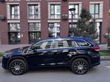 Toyota Highlander 2018 года за 13 900 000 тг. в Алматы – фото 2