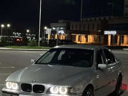 BMW 528 1999 года за 3 000 000 тг. в Талдыкорган – фото 4