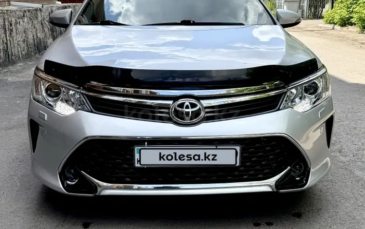 Toyota Camry 2015 года за 11 350 000 тг. в Караганда