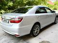 Toyota Camry 2015 года за 11 350 000 тг. в Караганда – фото 5
