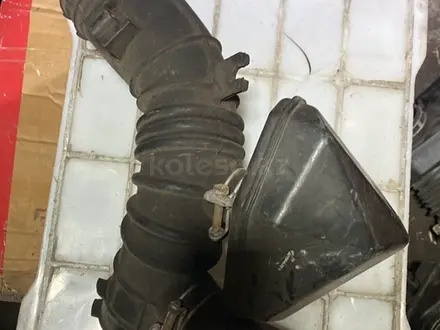 Гофра воздушного фильтра на Тойота Камри 2.4 литра за 8 000 тг. в Караганда