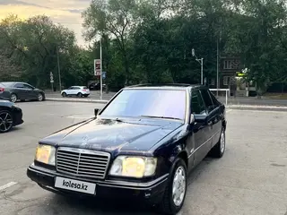 Mercedes-Benz E-Class, 1993