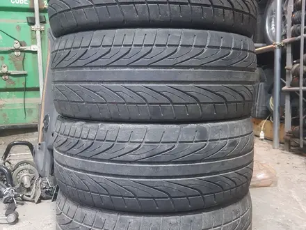 Резина 215/45 r17 комплект Dunlop из Японии за 52 000 тг. в Алматы