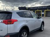Toyota RAV4 2015 годаfor9 950 000 тг. в Караганда – фото 4