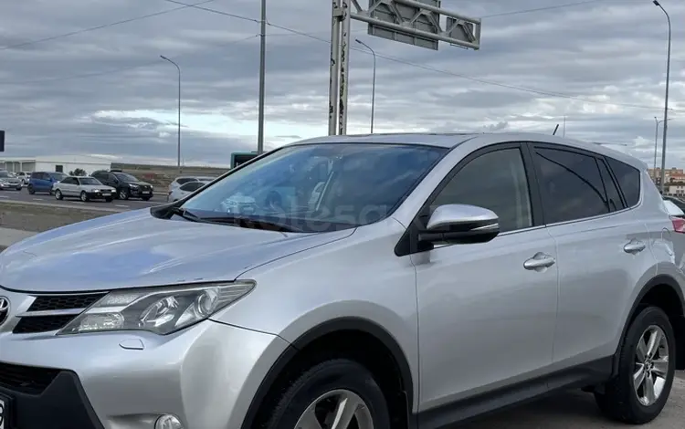 Toyota RAV4 2015 годаүшін9 950 000 тг. в Караганда