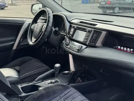 Toyota RAV4 2015 года за 9 950 000 тг. в Караганда – фото 8