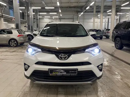 Toyota RAV4 2019 года за 12 750 000 тг. в Астана