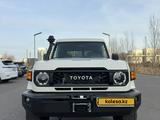 Toyota Land Cruiser 2024 года за 35 500 000 тг. в Астана – фото 2
