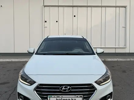 Hyundai Accent 2017 года за 6 850 000 тг. в Алматы