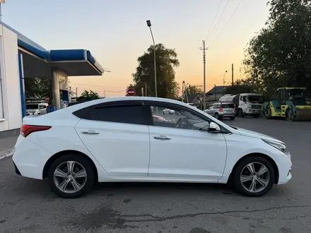 Hyundai Accent 2017 года за 6 850 000 тг. в Алматы – фото 3