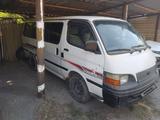Toyota Hiace 2003 годаүшін2 500 000 тг. в Алматы