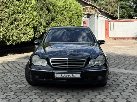 Mercedes-Benz C 240 2003 года за 2 450 000 тг. в Алматы – фото 2