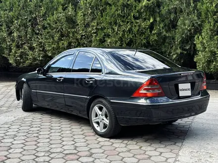 Mercedes-Benz C 240 2003 года за 2 450 000 тг. в Алматы – фото 4