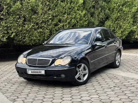 Mercedes-Benz C 240 2003 года за 2 450 000 тг. в Алматы
