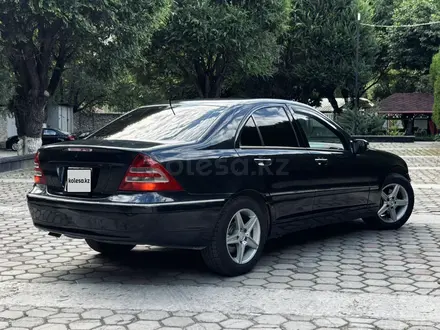 Mercedes-Benz C 240 2003 года за 2 450 000 тг. в Алматы – фото 5