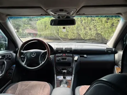 Mercedes-Benz C 240 2003 года за 2 450 000 тг. в Алматы – фото 9