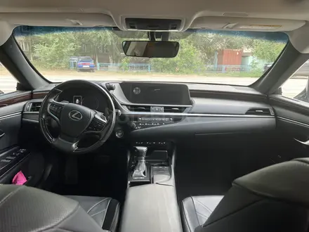 Lexus ES 250 2019 года за 20 000 000 тг. в Актобе – фото 9