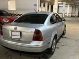 Volkswagen Passat 2001 годаfor1 850 000 тг. в Алматы – фото 5