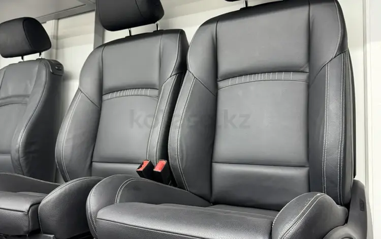 Сиденья комплектации спорт от bmw x3 f25 на lexus. Toyota БАВАРЕЦ за 450 000 тг. в Астана