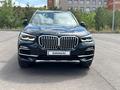 BMW X5 2019 года за 27 000 000 тг. в Астана – фото 2