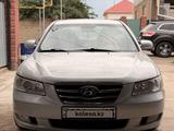 Hyundai Sonata 2006 годаүшін3 600 000 тг. в Алматы – фото 2