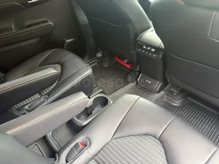 Toyota Highlander 2023 года за 24 000 000 тг. в Алматы – фото 15
