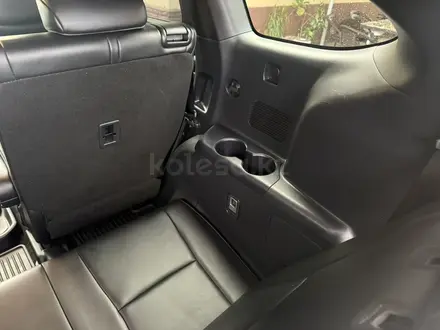 Toyota Highlander 2023 года за 24 000 000 тг. в Алматы – фото 28