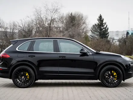 Porsche Cayenne 2014 года за 26 000 000 тг. в Алматы