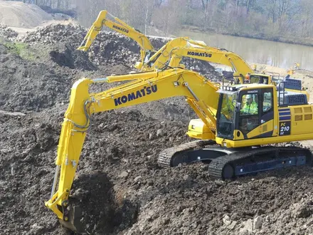 Komatsu  Гусеничный экскаватор Komatsu PC210-10M0 2023 года в Алматы – фото 4