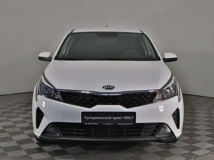 Kia Rio 2021 года за 8 190 000 тг. в Алматы – фото 2