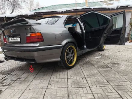 BMW 323 1993 года за 3 000 000 тг. в Алматы – фото 15