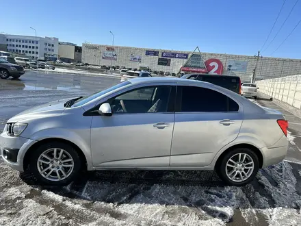 Chevrolet Aveo 2014 года за 4 000 000 тг. в Караганда – фото 2