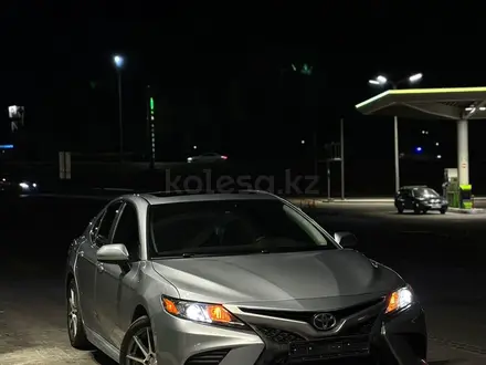 Toyota Camry 2019 года за 11 000 000 тг. в Алматы – фото 2