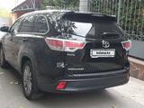 Toyota Highlander 2015 года за 17 500 000 тг. в Алматы – фото 4