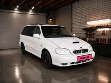 Kia Carnival, 2001