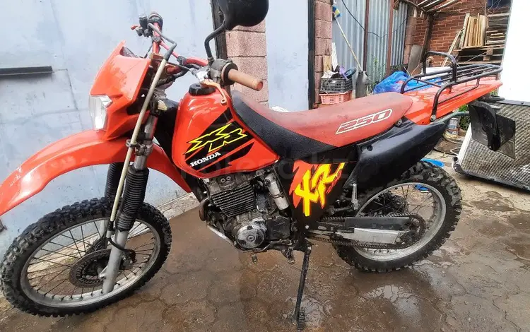 Honda  XR 250 2013 года за 950 000 тг. в Алматы