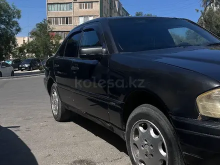 Mercedes-Benz E 320 1997 года за 3 500 000 тг. в Актау – фото 11