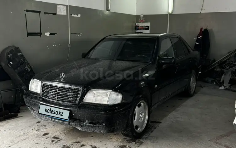 Mercedes-Benz C 200 1997 годаүшін2 100 000 тг. в Жанаозен