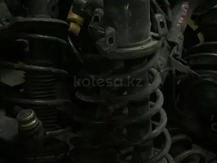 Амортизаторы Nissan Qashqai j10 за 40 000 тг. в Караганда