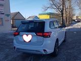 Mitsubishi Outlander 2022 годаүшін10 000 000 тг. в Уральск – фото 4