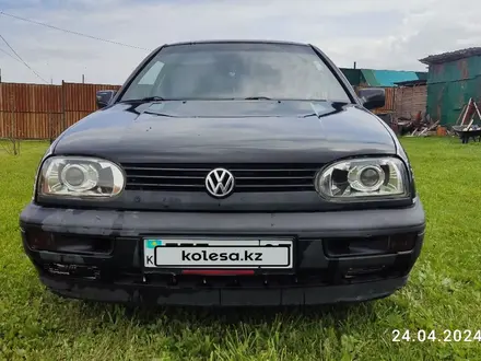 Volkswagen Golf 1996 года за 2 500 000 тг. в Алматы – фото 2
