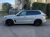 BMW X5 2024 года за 49 000 000 тг. в Астана – фото 2