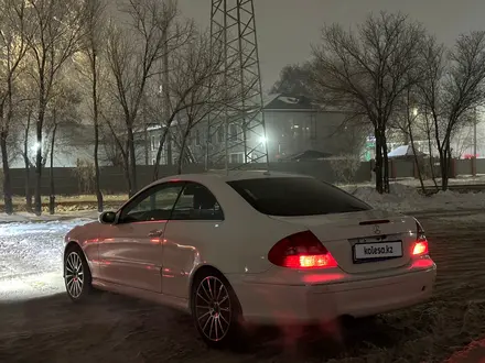 Mercedes-Benz CLK 350 2007 года за 3 800 000 тг. в Астана – фото 5