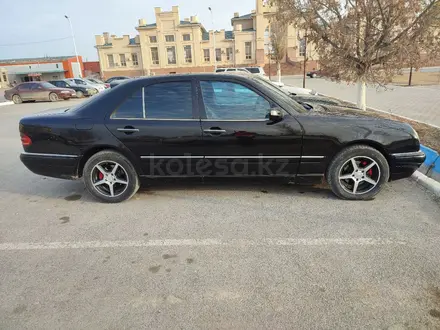 Mercedes-Benz E 280 1999 года за 3 000 000 тг. в Кызылорда – фото 2