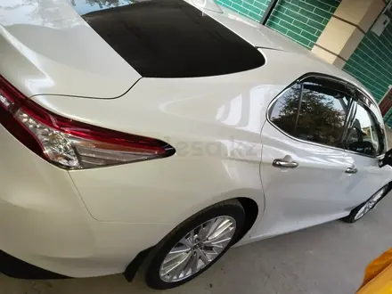 Toyota Camry 2018 года за 14 000 000 тг. в Шымкент – фото 6